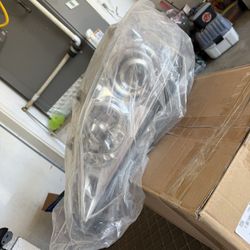 Headlights For 2010 To 2012 Lexus ES 350