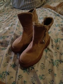 Women size 36 new boot's for cold weather