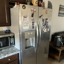 Refrigerator  Used 4 Sale