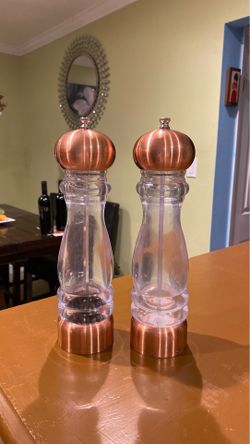 Salt and pepper Grinders