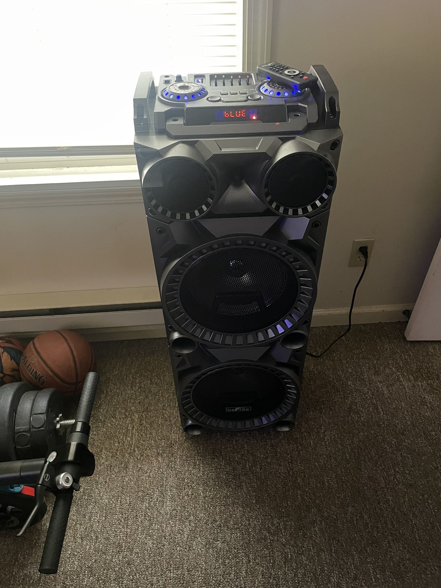 Dual 10in 700 Watt Bluetooth Speakers