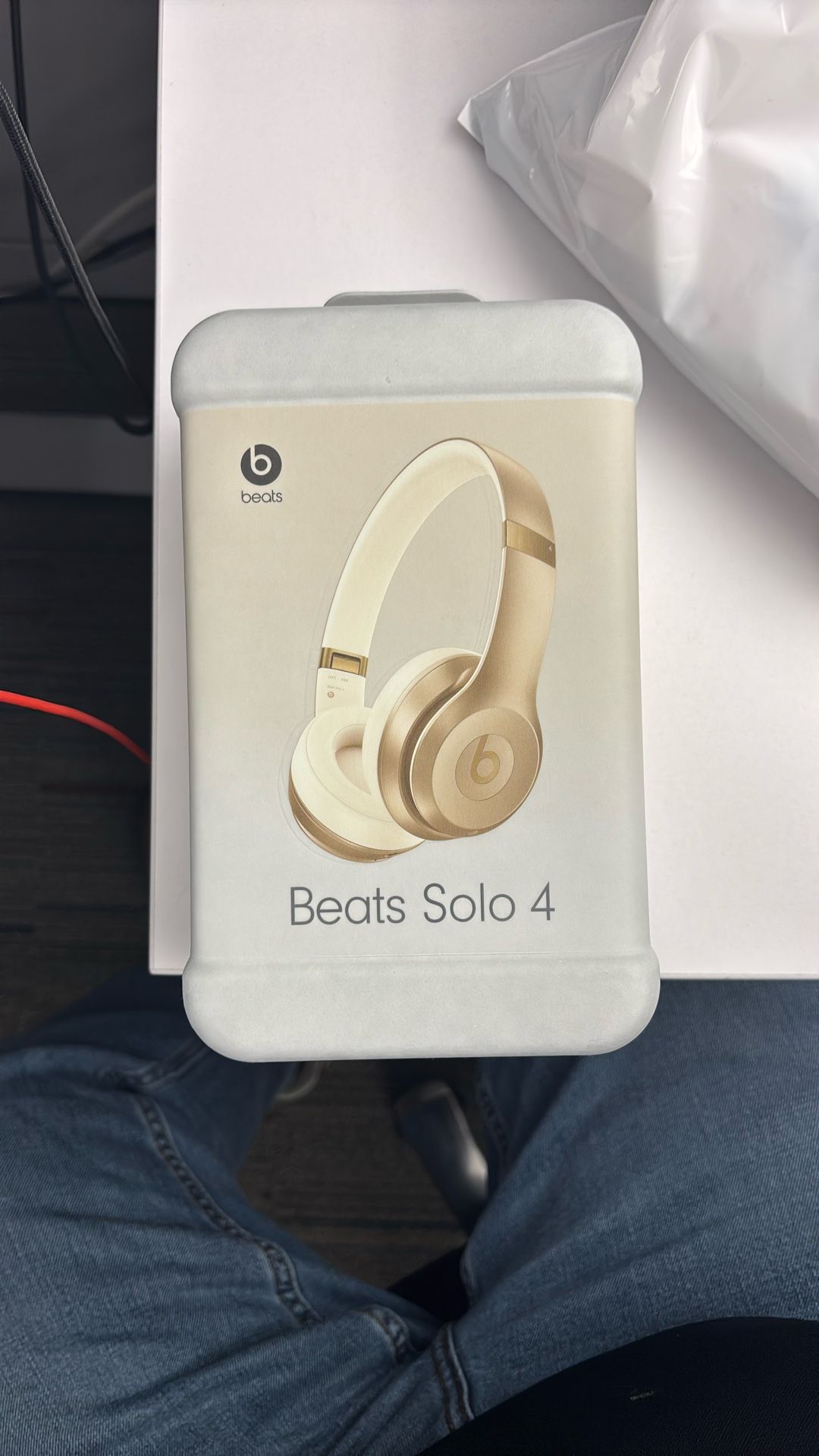 New Beats Solo 4