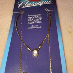 Genuine European Crystal Hearing Necklace And Bracelet Set Layered In 18 Karat Gold