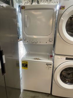 New ge stackable 27”. Width washer & dryer gas