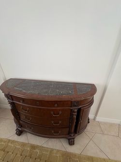 Buffet/sideboard