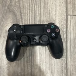 Normal PS4 Controller 