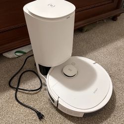 Robot Vacuum & Mop