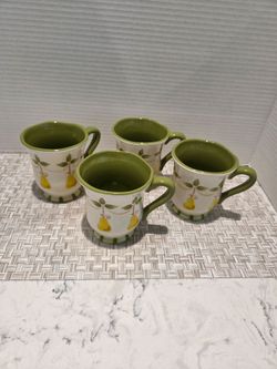 2007 Pyrus Demdaco Green Pear Coffee Cups
