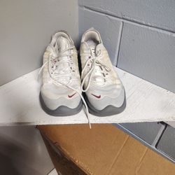 8.5 Nike Air Shoes 