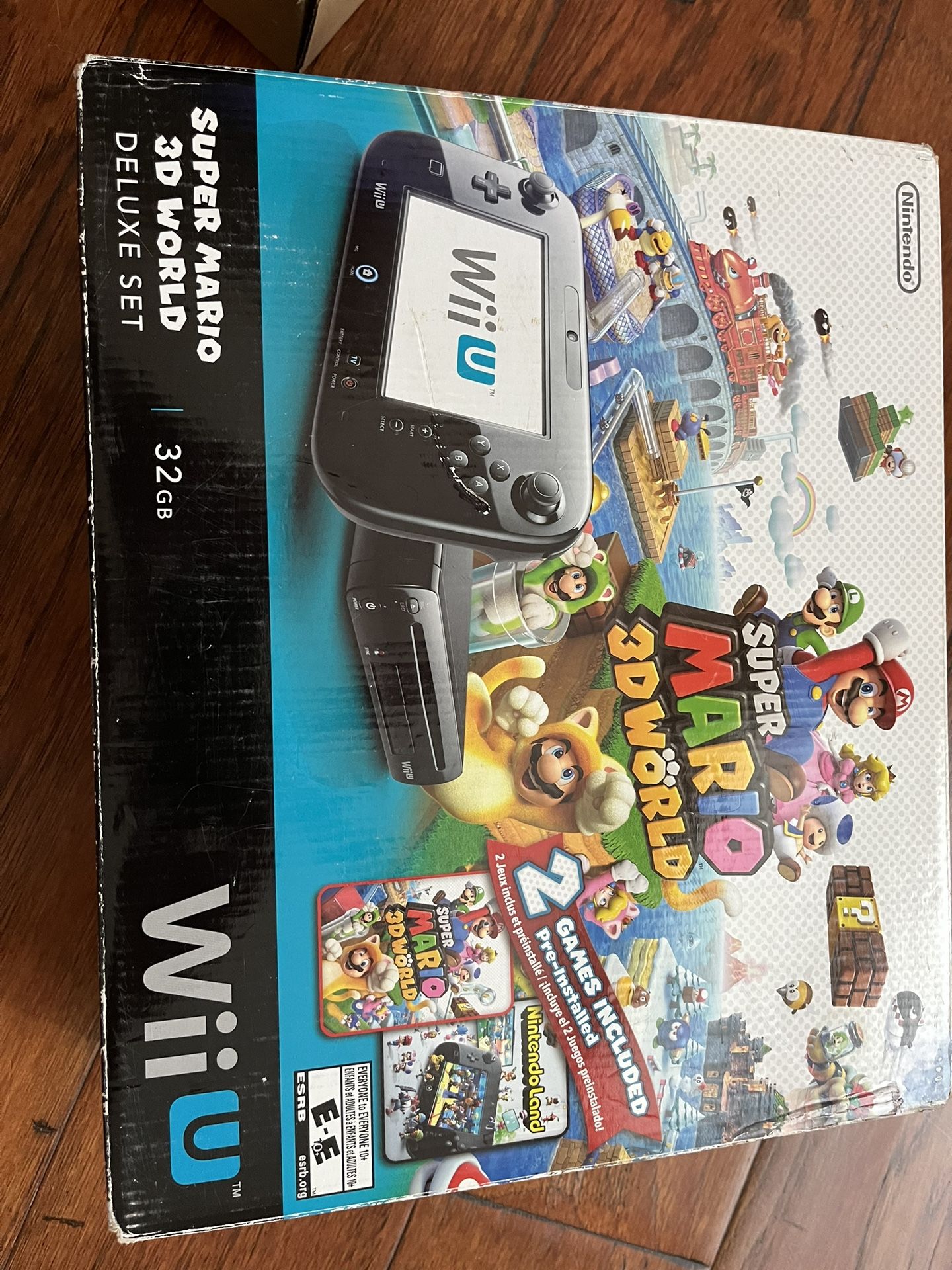 Wii U Console AND 4 Controller