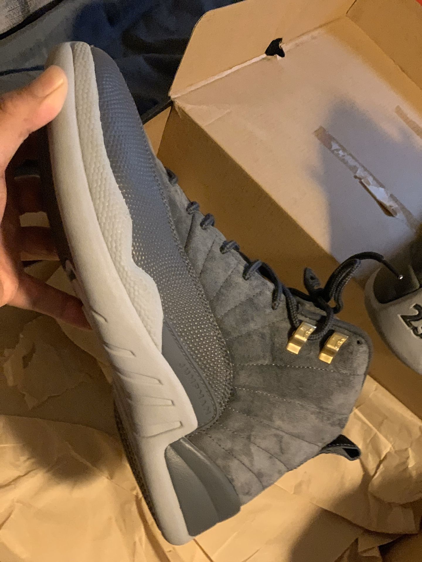 Wolf grey Jordan’s retro 12 - sz 10 1/2