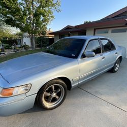 2001 Mercury Grand Marquis