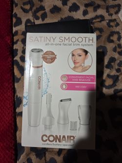 SATINY SMOOTH FACIAL TRIM SYSTEM NEVER USED