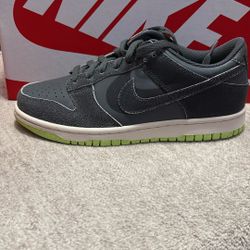 Nike Grade School Nike Dunk Low Se. 