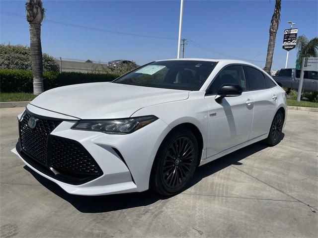 2019 Toyota Avalon Hybrid