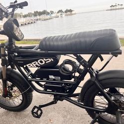 ELECTRIC BIKE750 WATT SUPER 73 STYLE 