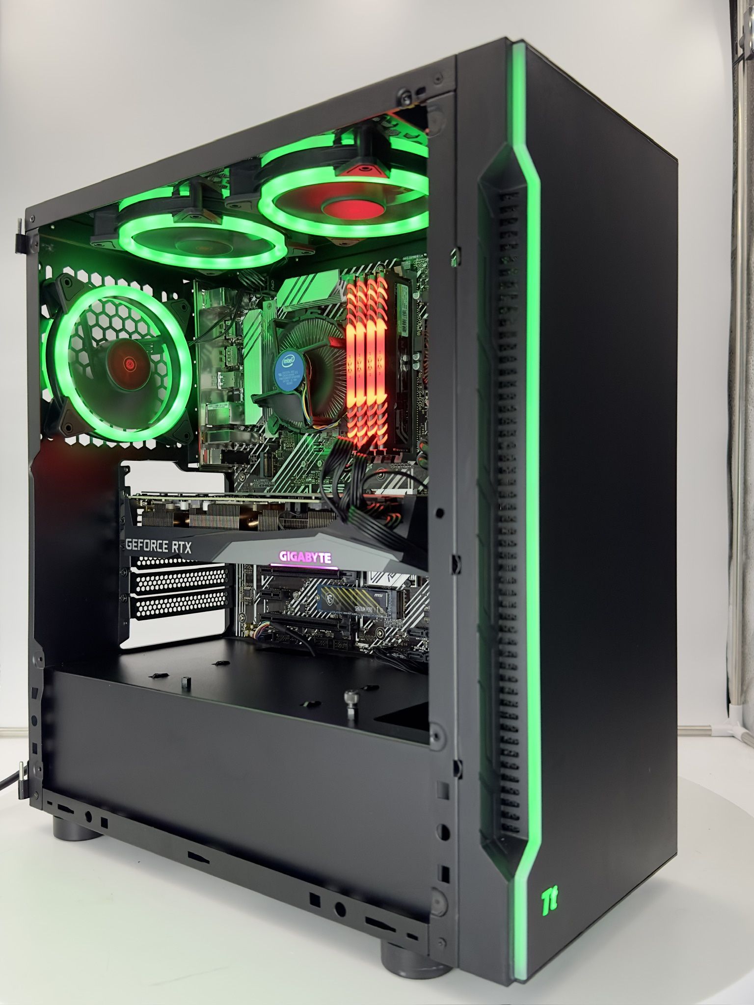 Nvidia RTX 3070 Intel i5-10400F 32GB DDR4 RAM 1TB SSD RGB Gaming PC
