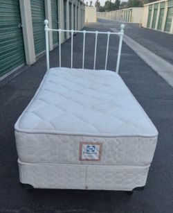 TWIN METAL BED FRAME WITH BOX AND MATTRESS