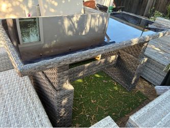 2-in-1 Outdoor Dining & Coffee Table