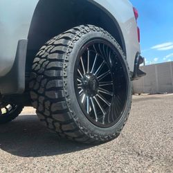22x12 Diamond Off-road Rims And Tires 33/1250/22 Aplus MT With Level Kit 
