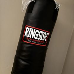 Muay Thai 100lb Bag
