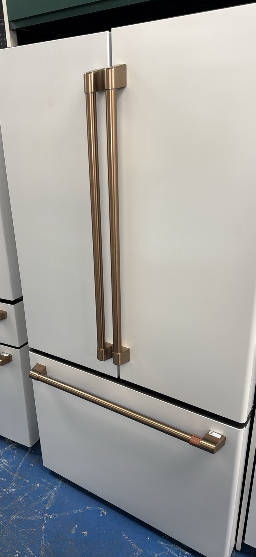 Ge cafe refrigerator in white 3door