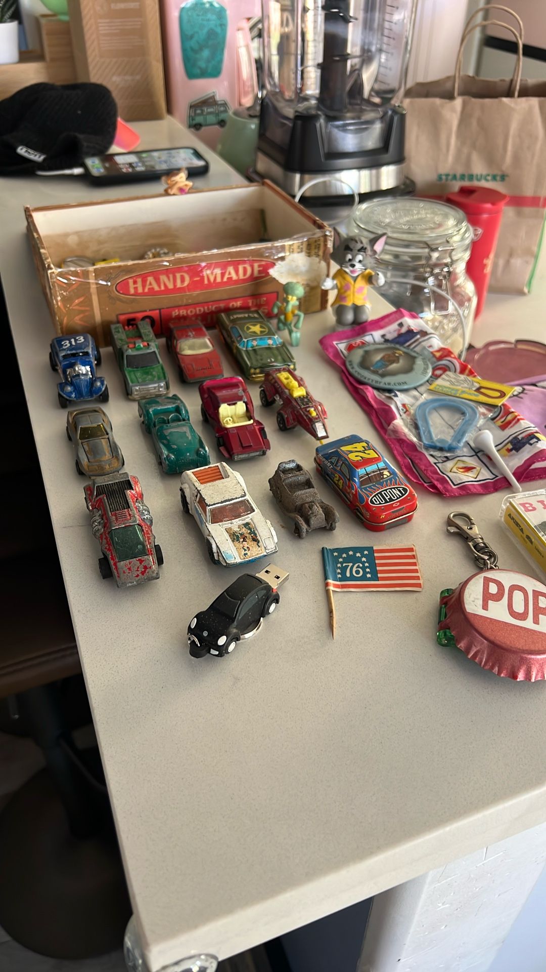 Cigar Box w/ Vintage Hot Wheels, Matchbox