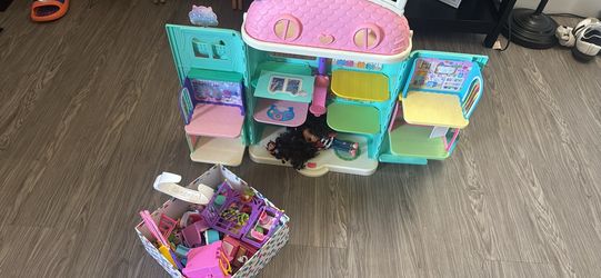 Gabby dollhouse