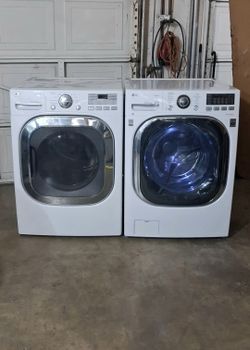 WASHER ALL IN ONE COMBO AND ELECTRIC DRYER