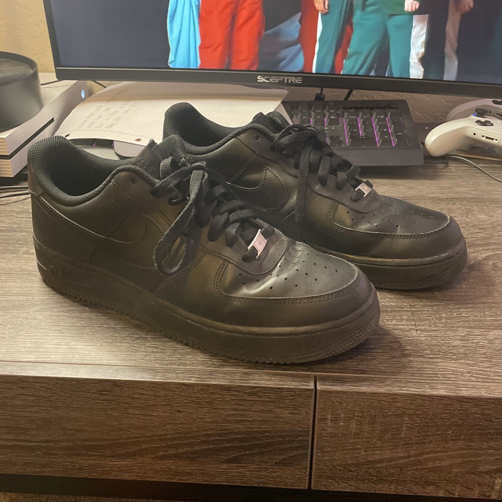 Black Air Force 1 Lows