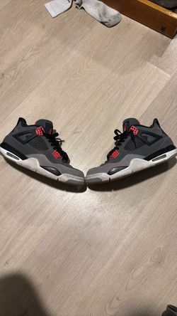 Jordan 4s