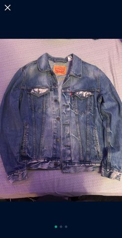 Levi Jean Jacket Size Medium Men