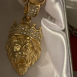Lions And Fish Necklaces 