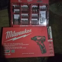 Milwaukee Drill wit 2 Batteries 1 Charger/60 Piece Impact Bit Set