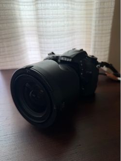 Nikon D7200 DSLR Camera with Nikon 17-55mm Lens