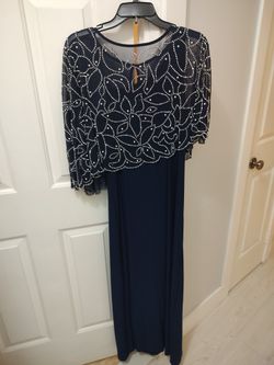 Elegant beautiful navy blue dress with diamond applique design (L)MSK like New