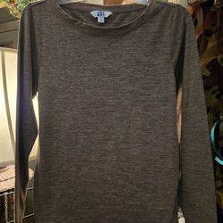 Ladies Small Joylab Long Sleeve Tee With Side Slits