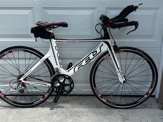 Felt B16 carbon road TT bike Small