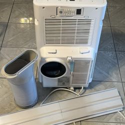 GE - 250 Sq. Ft. Portable Air Conditioner - White