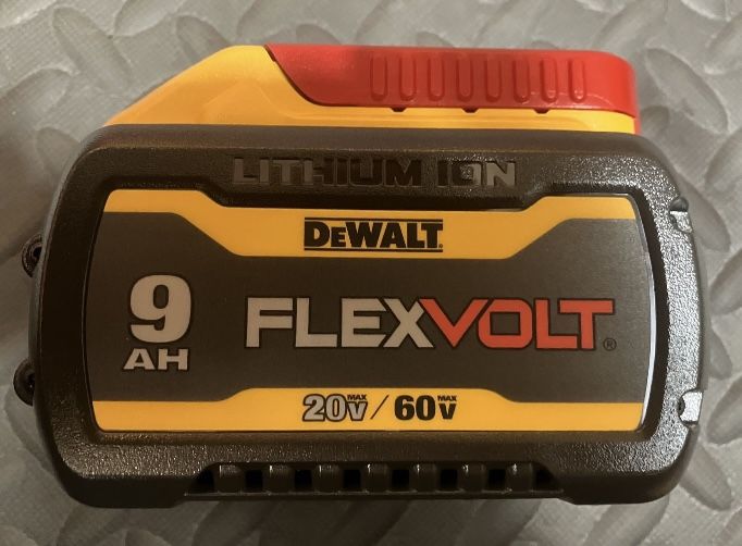 New DeWalt 9AH Flexvolt Battery