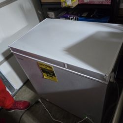 Vissani 7.0 Cu.ft Chest Deep Freezer Manual Defrost Chest Freezer With With 2 Basket Deep # 721