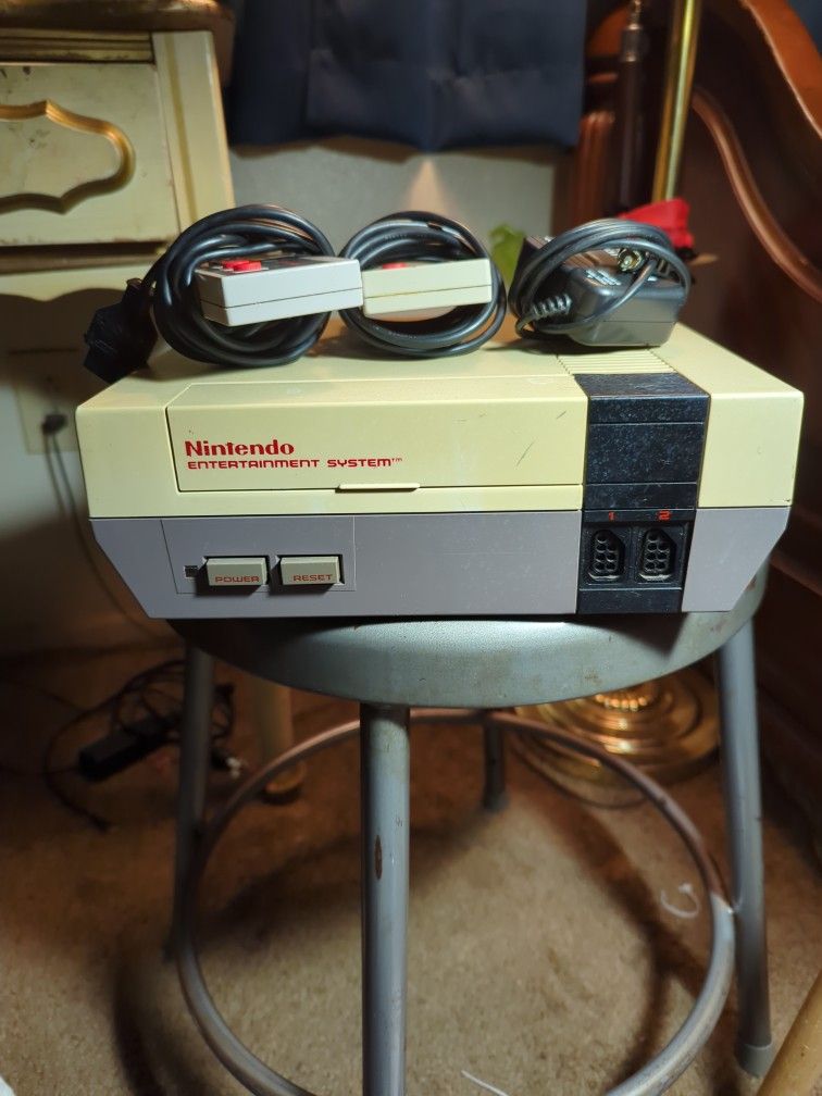 Vintage Nintendo Entertainment System