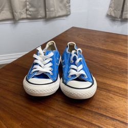 Blue Converse, 11 Youth