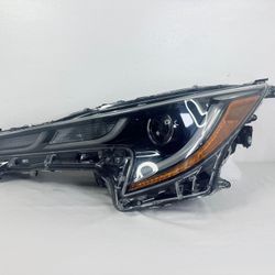 2020 - 2022 TOYOTA COROLLA LED LH DRIVER SIDE HEADLIGHT OEM