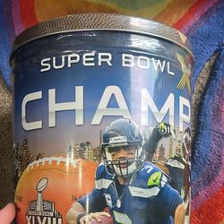 Super Bowl XLVIII 2013 Popcorn Bucket with popcorn still inside! Collectors item!