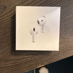 AirPod 4’s 