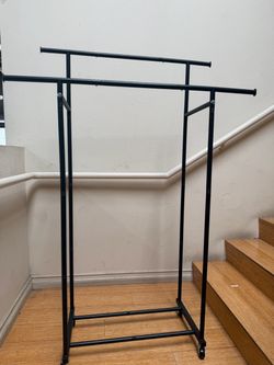 Double layer clothing rack