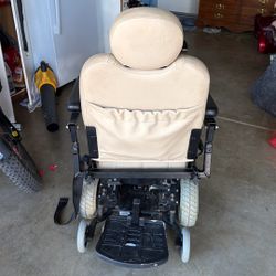 Electric Wheelchair For Parts It Has No Battery 