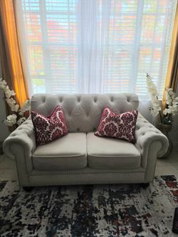 Love seat