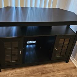 TV Stand  (Quick Sale)